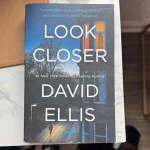 Look Closer by David Ellis Paperback